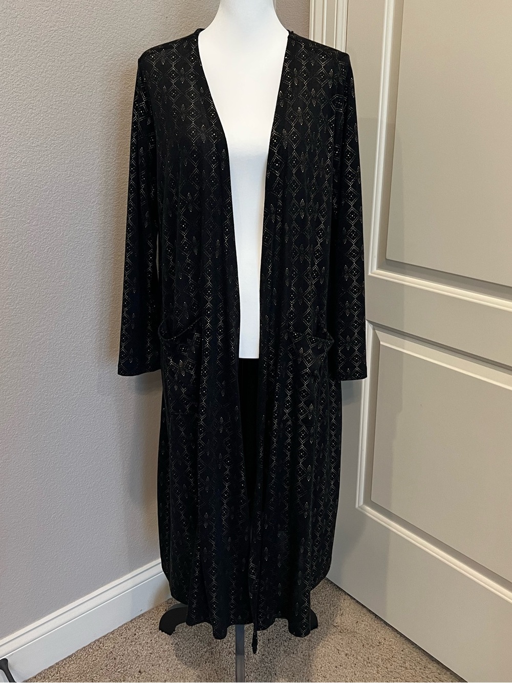 LulaRoe Sarah - Black with Gold Detail